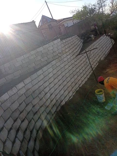 RETAINING WALL INSTALL