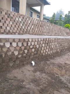 RETAINING WALL INSTALL