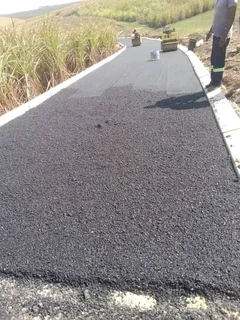ROADS N DRIVEWAYS PAVING TAR