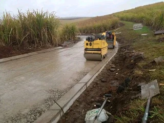 ROADS N DRIVEWAYS PAVING TAR