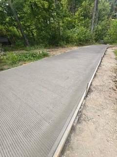 TAR DRIVEWAYS N PAVING