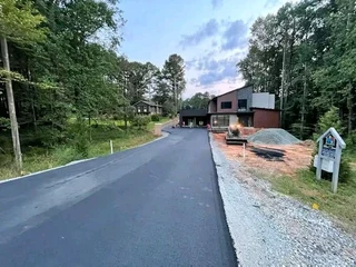 PAVING TAR ASPHALT