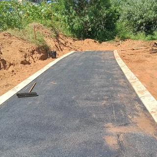 DRIVEWAYS ROADS PAVING