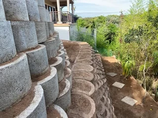 RETAINING WALLS INSTALLATION