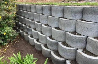 RETAINING WALL INSTALLING