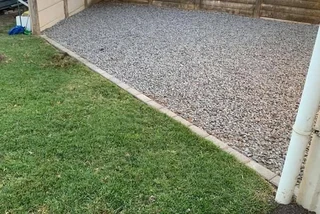PAVING BRICK DRIVEWAYS