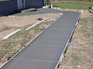 PATIO PATHWAY PAVING