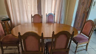 Dinning table with chairs