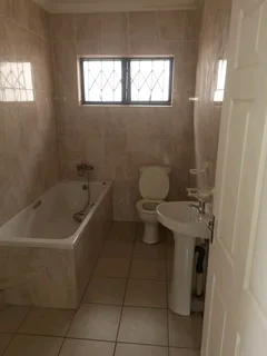 Reservoir hills- Luxurious Home.