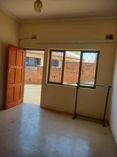 Sydenham- &#34;LOCK up n GO&#34;