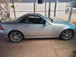 Mercedes-Benz SLK-Class 320 V6