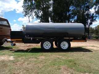 Grey Trailer  with km available now!