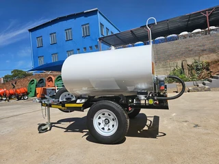1500 liter mild steel tankertrailer bowser
