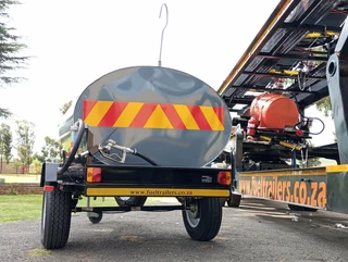 1500 liter mild steel tankertrailer bowser