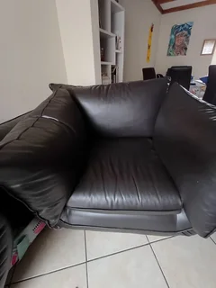 2 Couches &#43; ottoman