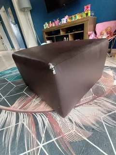 2 Couches &#43; ottoman