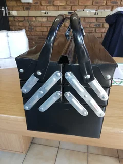 MTOOL TOOL BOX COMPLETE 82PCS