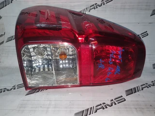 Toyota Hilux GD6 Genuine Second-Hand Headlight – Excellent Condition&#34;