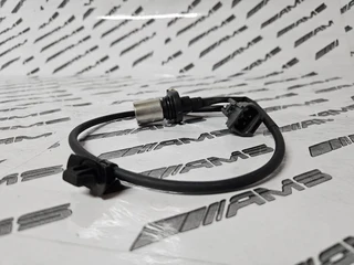 Brand New Electric Crankshaft Position Sensor for Toyota Runx