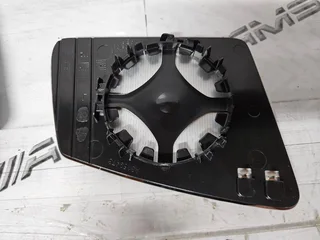 爵 NEW MERCEDES W204 DOOR MIRROR GLASS