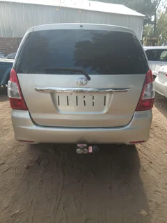 USED TOYOTA INNOVA 2012 MANUAL – STRIPPING FOR SPARES