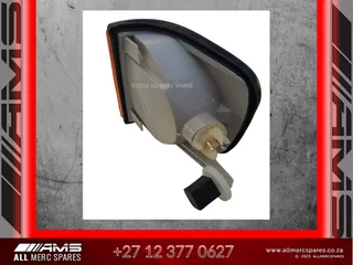  NEW MERCEDES W126 RIGHT FRONT CORNER LAMP – IN STOCK!