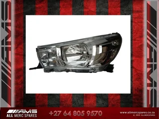 NEW TOYOTA HILUX GD6 LEFT FRONT HEADLIGHT