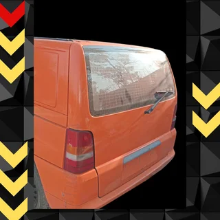 STRIPPING A VITO W639 112 FOR SPARES (1998 MODEL MANUAL)