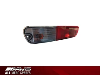 NEW PAJERO RIGHT RED &#43; WHITE BUMPER LIGHT