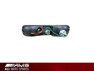 NEW PAJERO RIGHT RED &#43; WHITE BUMPER LIGHT