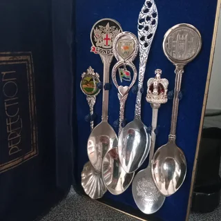 Collectible spoons from London, Pretoria, new Zealand