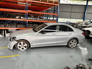 Beeline Spares Stripping Mercedes-Benz W205 C200 with M247 engine