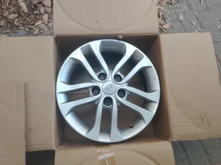 Kia cerato 2012 16inch rims
