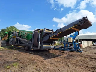 2023 McCloskey International R230 Screen