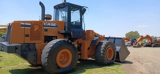 2004 CASE 821C Front End Loader