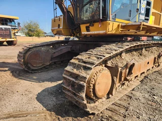 2014 CAT 390D LME (90ton) Excavator