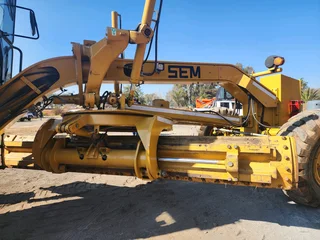 2023 SEM 919 Grader