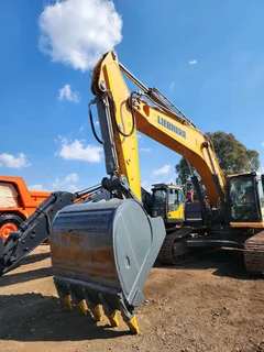 2022 Liebherr R945 S-SD (45ton) Excavator