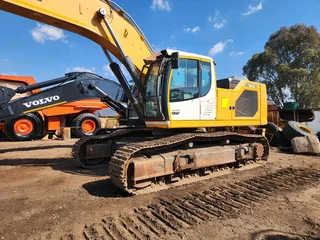 2022 Liebherr R945 S-SD (45ton) Excavator