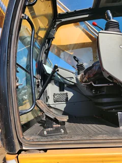 2022 Liebherr R945 S-SD (45ton) Excavator