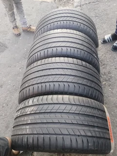 295/35/21 Michelin Latitude Sport 3
