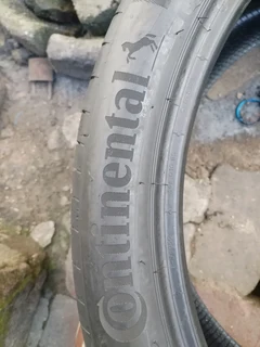 275/35/22 and 315/30/22 continental eco contact 6