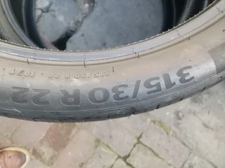 275/35/22 and 315/30/22 continental eco contact 6