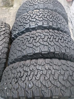 285/70/17 bfgoodrich all terrain ko2 with 95% thread life