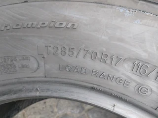 285/70/17 bfgoodrich all terrain ko2 with 95% thread life