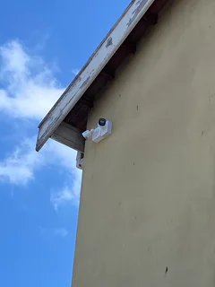 CCTV cameras fit and supply Live cct