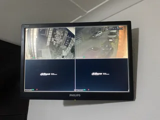 CCTV cameras fit and supply Live cct