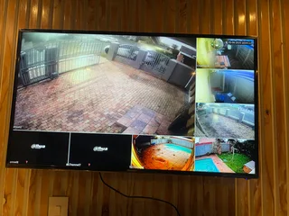 CCTV cameras fit and supply Live cct