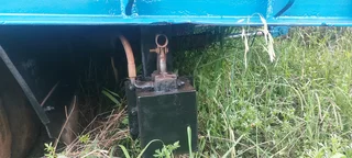 Triaxle low bed trailer