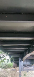 Triaxle low bed trailer